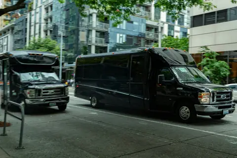 Ford Transit Party Bus, Best Toronto Chauffeur fleet